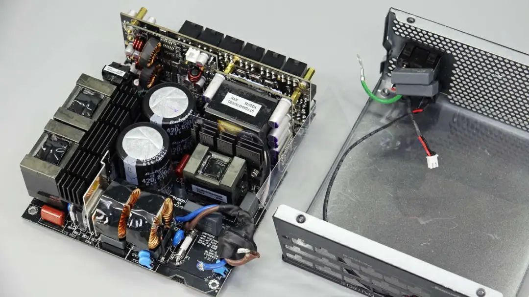 喆光光耦[MPC1019]在ATX3.0工業(yè)電源中的應(yīng)用