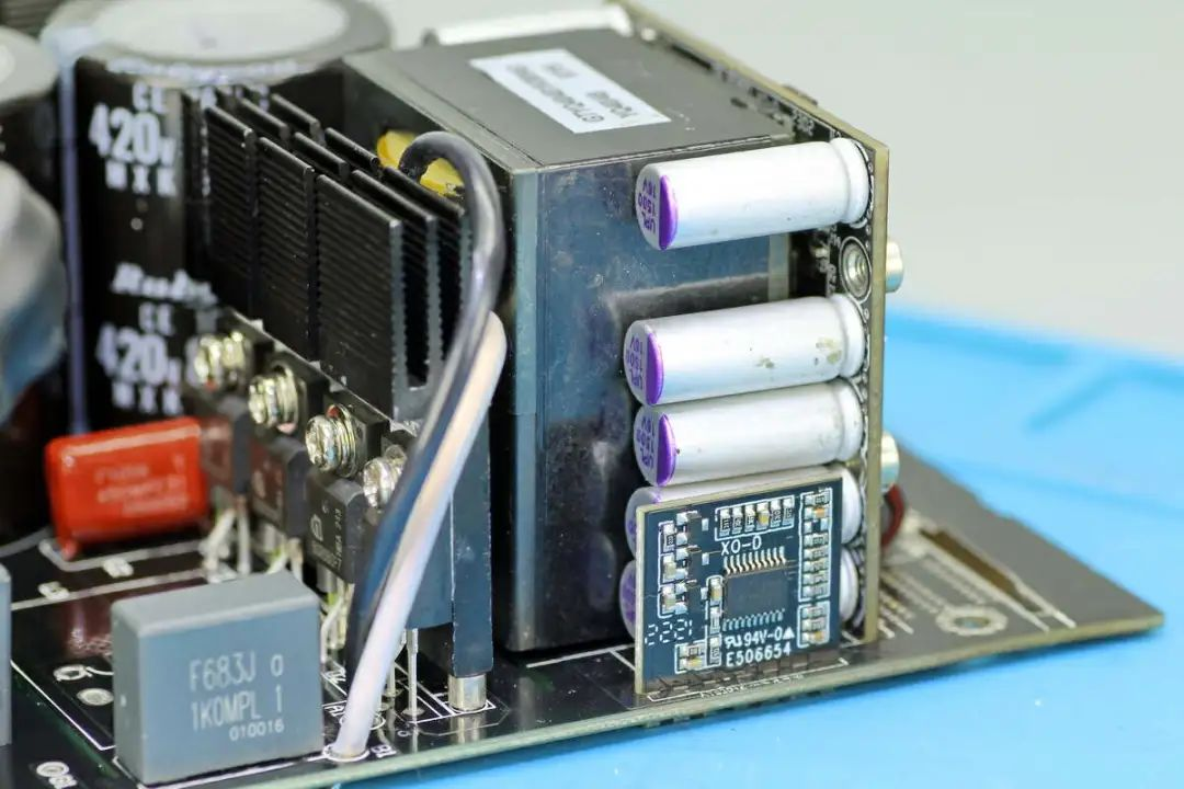 喆光光耦[MPC1019]在ATX3.0工業(yè)電源中的應(yīng)用