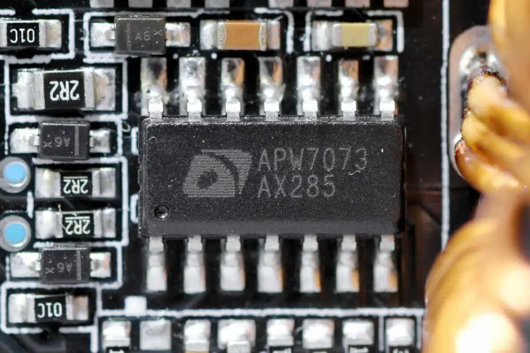 喆光光耦[MPC1019]在ATX3.0工業(yè)電源中的應(yīng)用